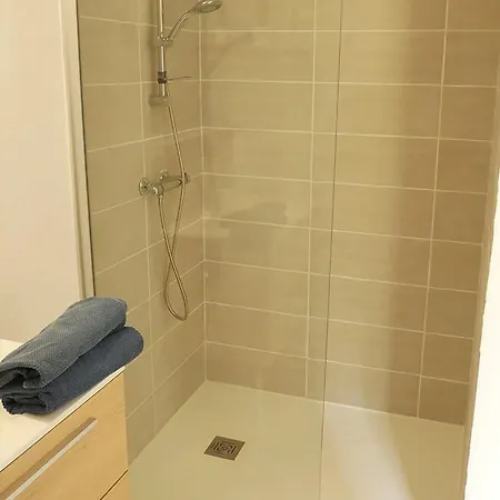 Locations Du Grand Pont - Poitiers - Futuroscope 公寓 *